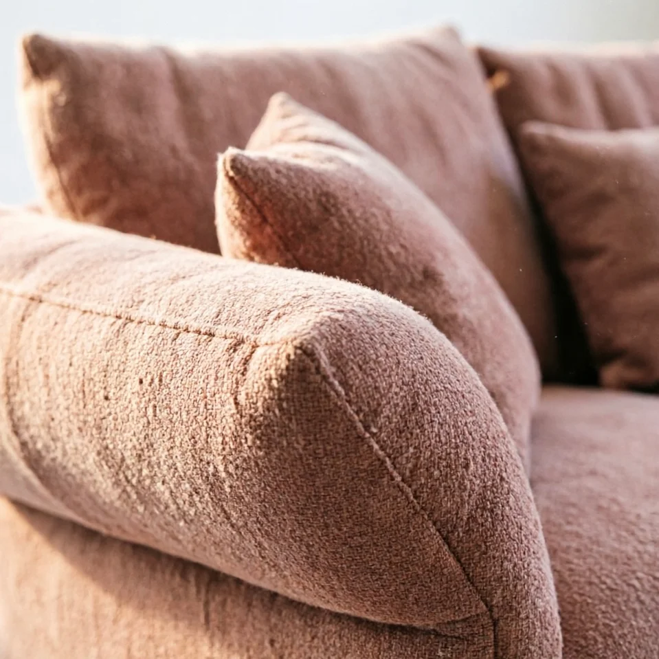 Nuvola Wing Sofa — detail view